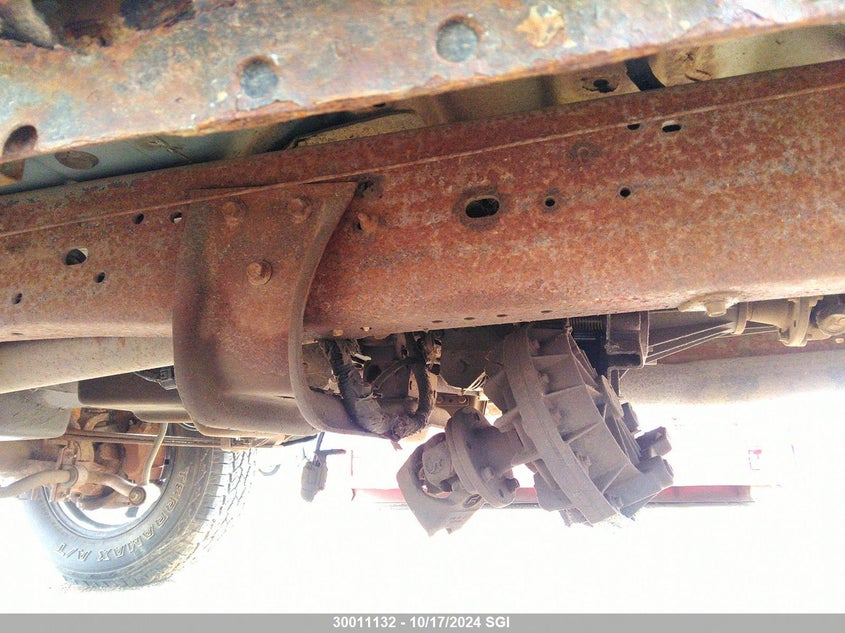 2002 Ford F250 Super Duty VIN: 1FTNW21F12EA80045 Lot: 30011132