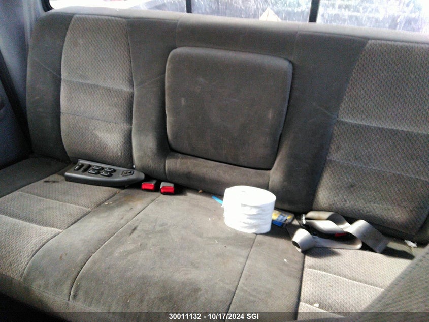 2002 Ford F250 Super Duty VIN: 1FTNW21F12EA80045 Lot: 30011132