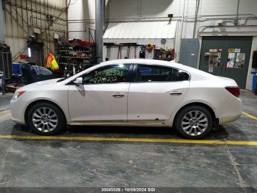 1G4GC5E38DF279122 2013 Buick Lacrosse