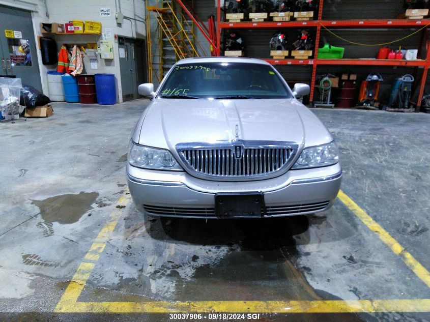 2006 Lincoln Town Car Signature Limited VIN: 1LNHM82V76Y618470 Lot: 30037906