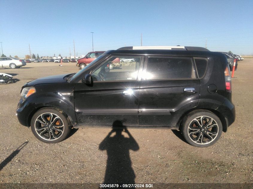 KNDJT2A27A7033724 2010 Kia Soul +/!/Sport