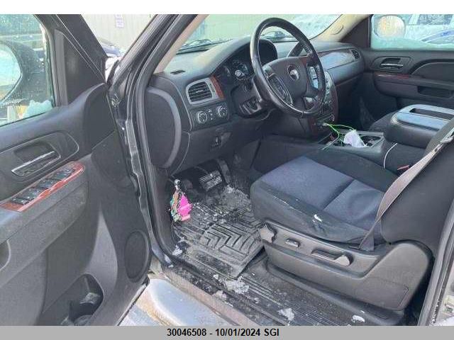 1GNUKJE37AR167187 2010 Chevrolet Suburban K1500 Lt