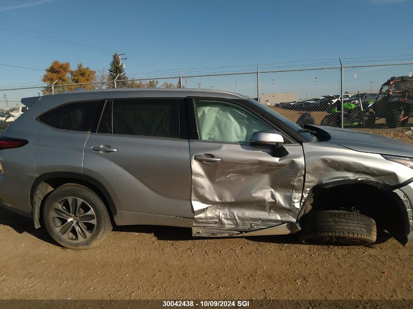 2022 Toyota Highlander Xle VIN: 5TDGZRBH3NS186102 Lot: 30042438