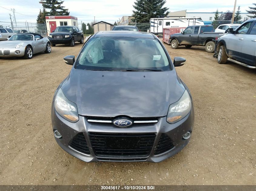 1FADP3J28EL290191 2014 Ford Focus Titanium