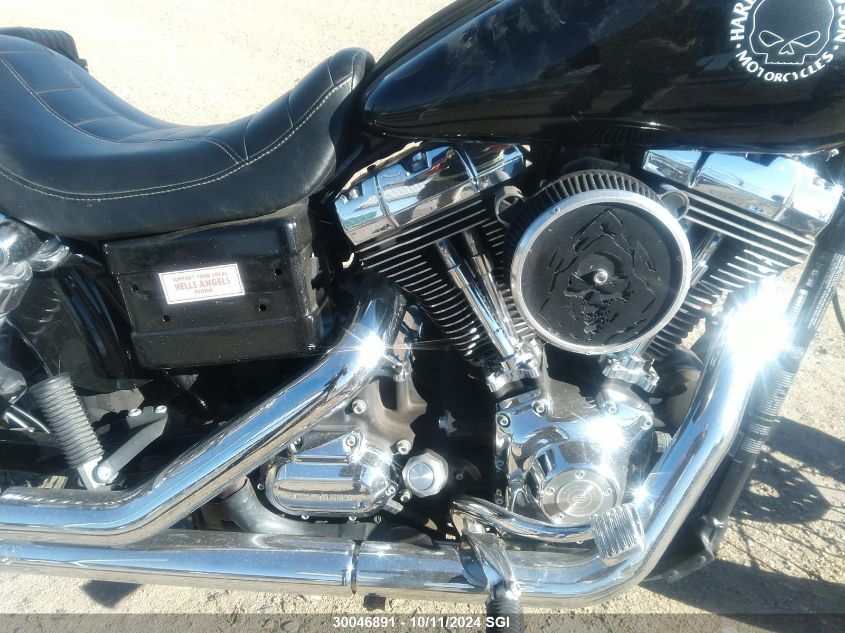 5HD1GV4A1BC309615 2011 Harley-Davidson Fxdc