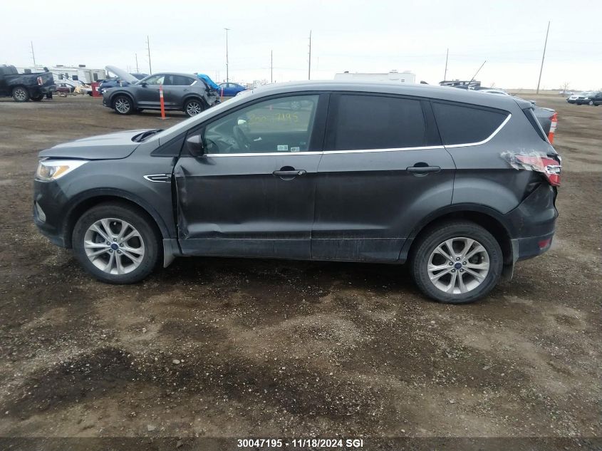 2017 Ford Escape Se VIN: 1FMCU9GD8HUC29587 Lot: 30047195