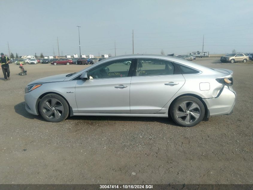 2016 Hyundai Sonata Hybrid/Limited VIN: KMHE34L17GA007990 Lot: 30047414