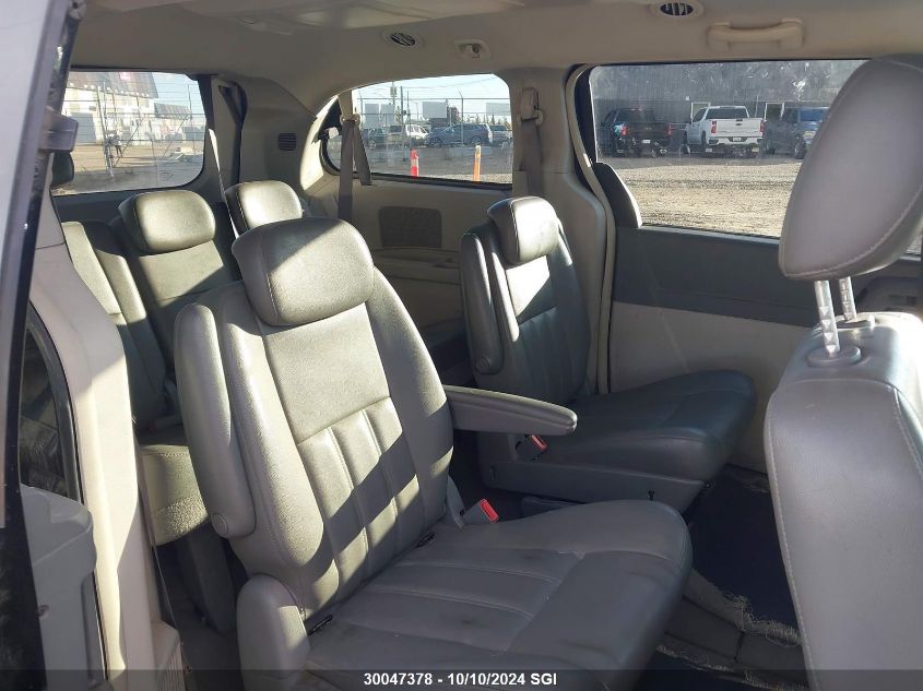 2010 Chrysler Town & Country Touring VIN: 2A4RR5DX0AR222850 Lot: 30047378