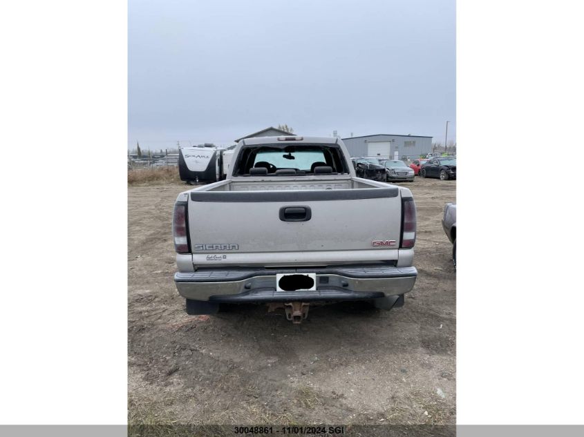 2005 GMC Sierra K2500 Heavy Duty VIN: 1GTHK23255F910754 Lot: 30048861