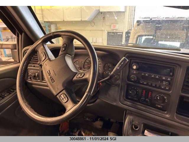 2005 GMC Sierra K2500 Heavy Duty VIN: 1GTHK23255F910754 Lot: 30048861