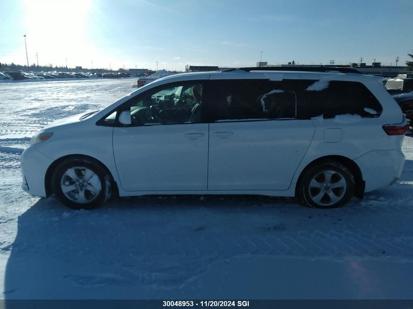 2019 Toyota Sienna Le VIN: 5TDKZ3DC2KS001932 Lot: 30048953