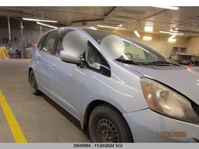 2009 Honda Fit Lx VIN: JHMGE88549S813792 Lot: 30049884