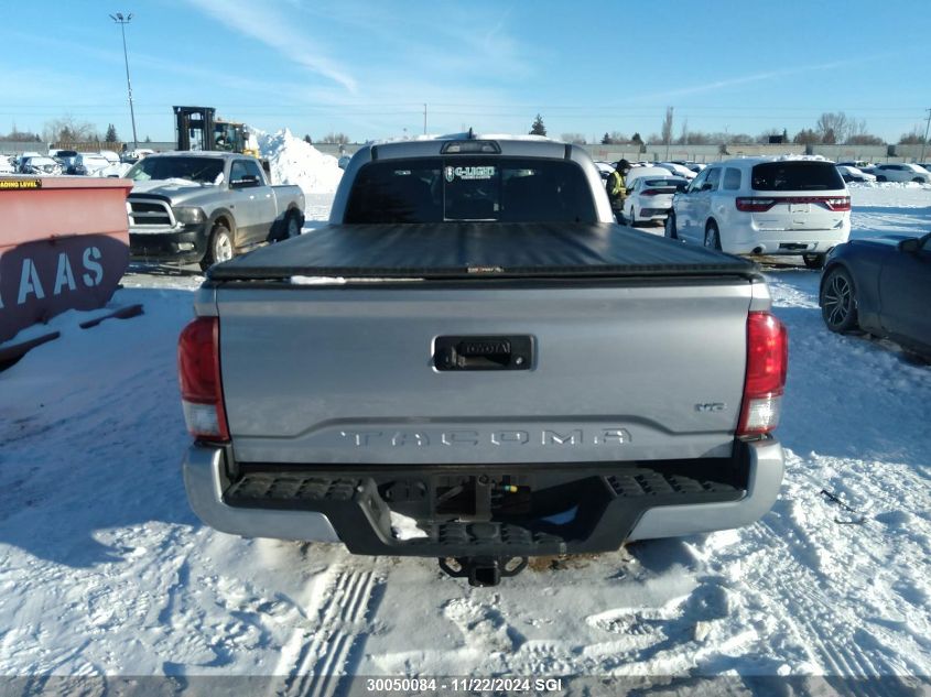 2017 Toyota Tacoma Dbl Cab/Sr5/Trd Sport/Or VIN: 5TFDZ5BN2HX023568 Lot: 30050084