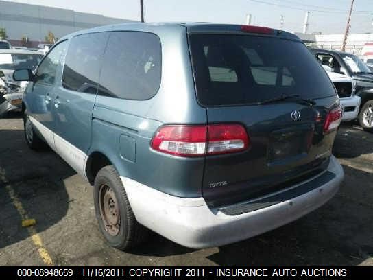 2001 Toyota Sienna Ce VIN: 4T3ZF19C71U348478 Lot: 8948659