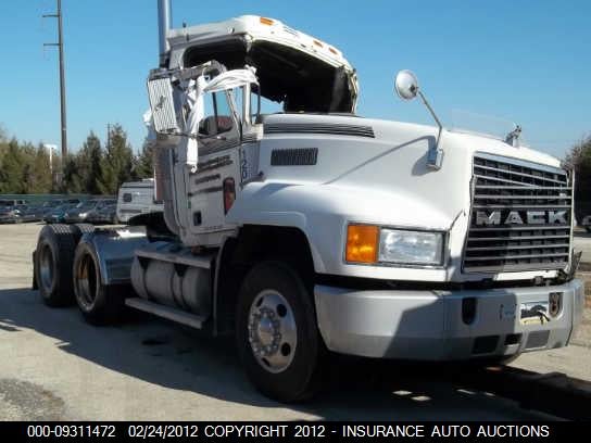 2000 MACK 600 CH600