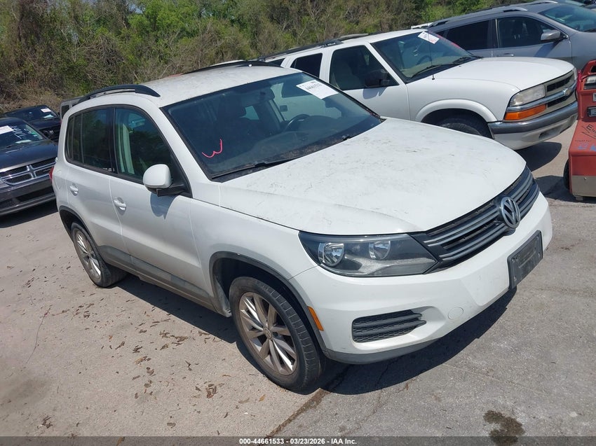 2015 VOLKSWAGEN TIGUAN SE — снимка 1