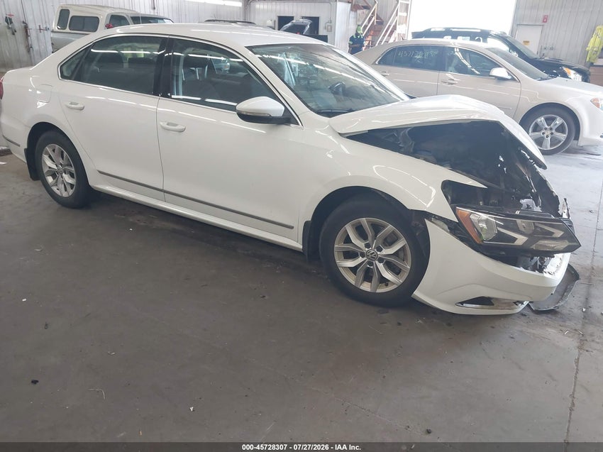 2017 VOLKSWAGEN PASSAT 1.8T S — снимка 1