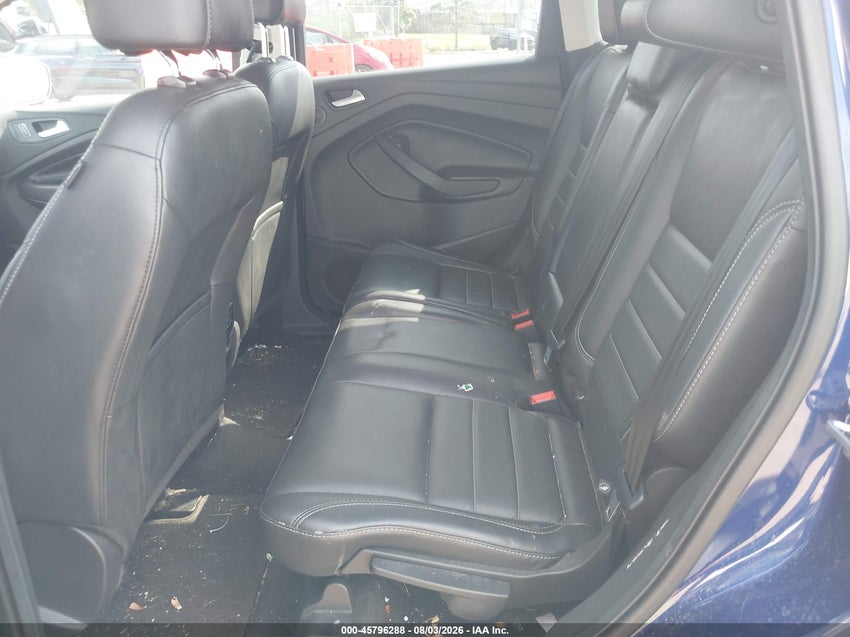 Позашляховики FORD ESCAPE 2016 Синій
