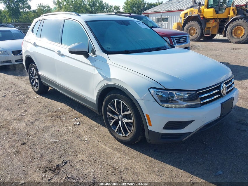 2018 VOLKSWAGEN TIGUAN 2.0T SE/2.0T SEL — снимка 1