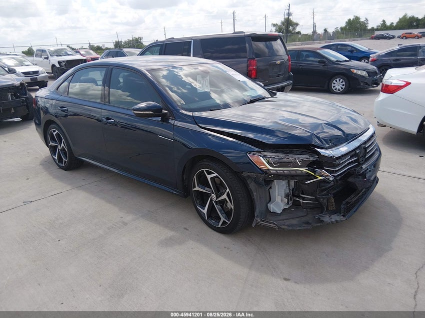 2022 VOLKSWAGEN PASSAT 2.0T R-LINE — снимка 1