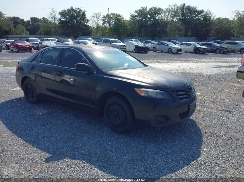 2011 TOYOTA CAMRY — снимка 1