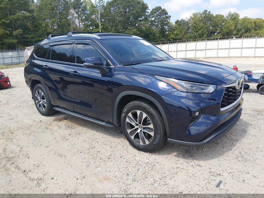2022 TOYOTA HIGHLANDER XLE — снимка 1