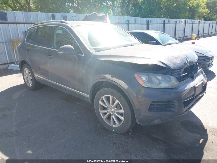 2013 VOLKSWAGEN TOUAREG VR6 SPORT — снимка 1