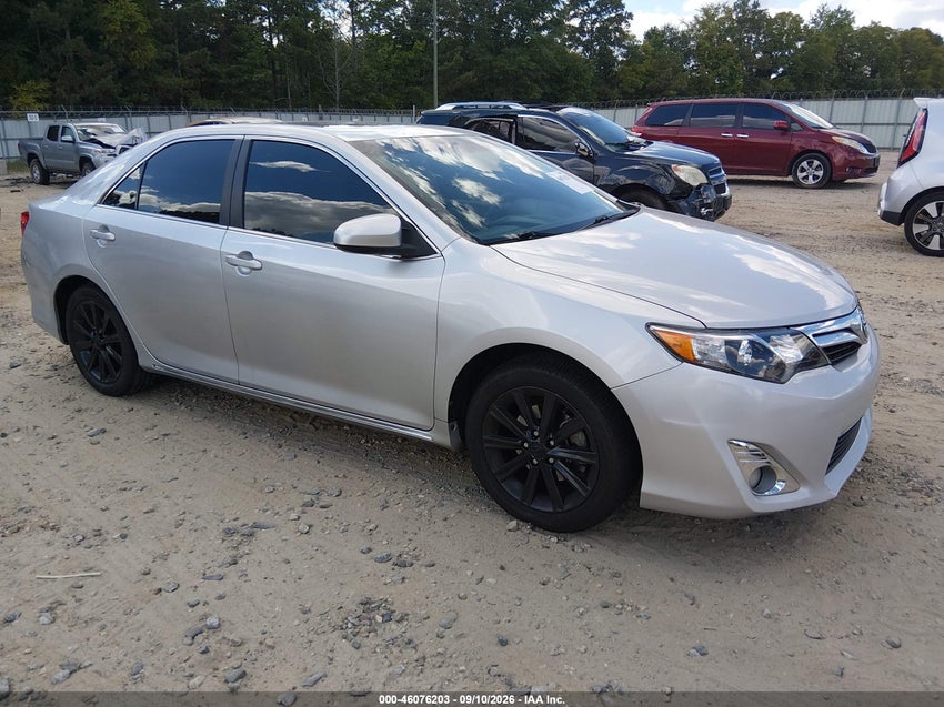 2012 TOYOTA CAMRY XLE — снимка 1