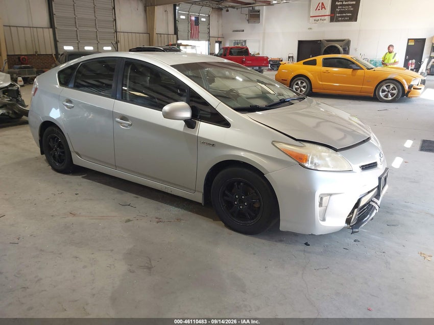 2014 TOYOTA PRIUS THREE — снимка 1