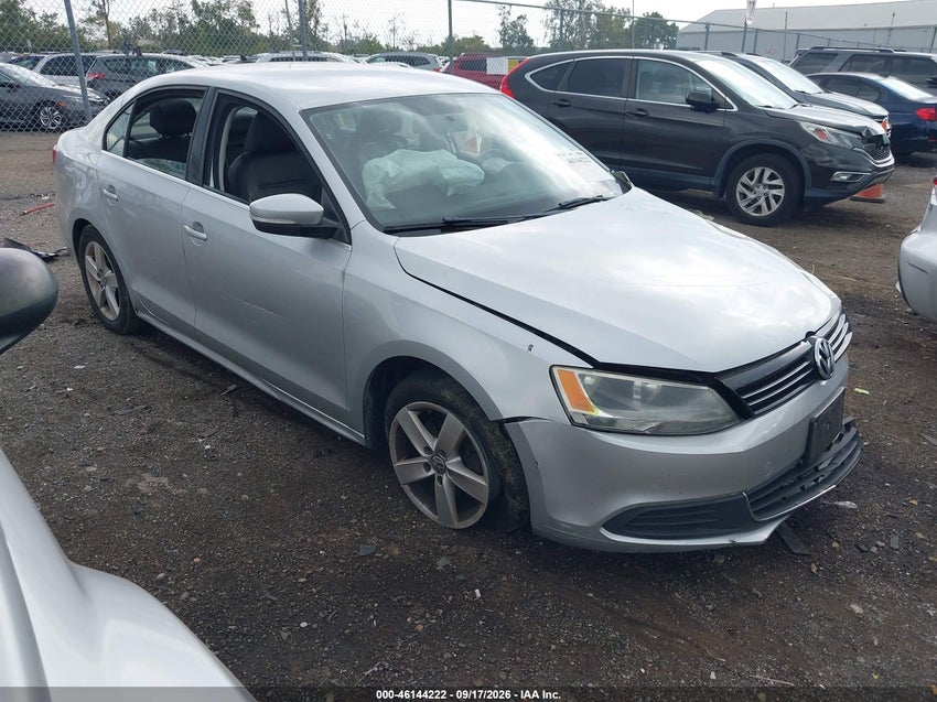 2014 VOLKSWAGEN JETTA 2.0L TDI — снимка 1