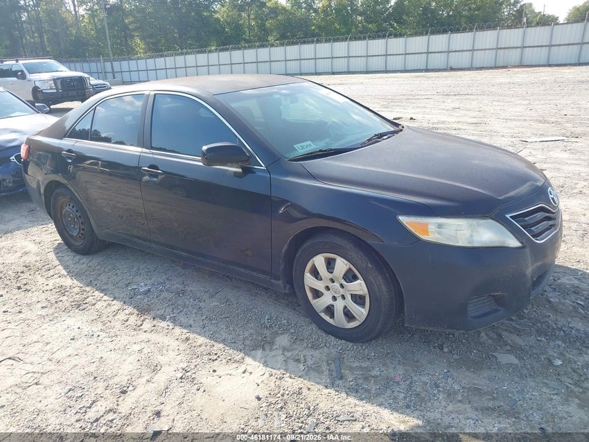 2011 TOYOTA CAMRY — снимка 1