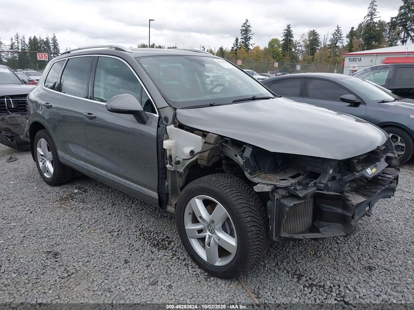 2014 VOLKSWAGEN TOUAREG TDI LUX — снимка 1