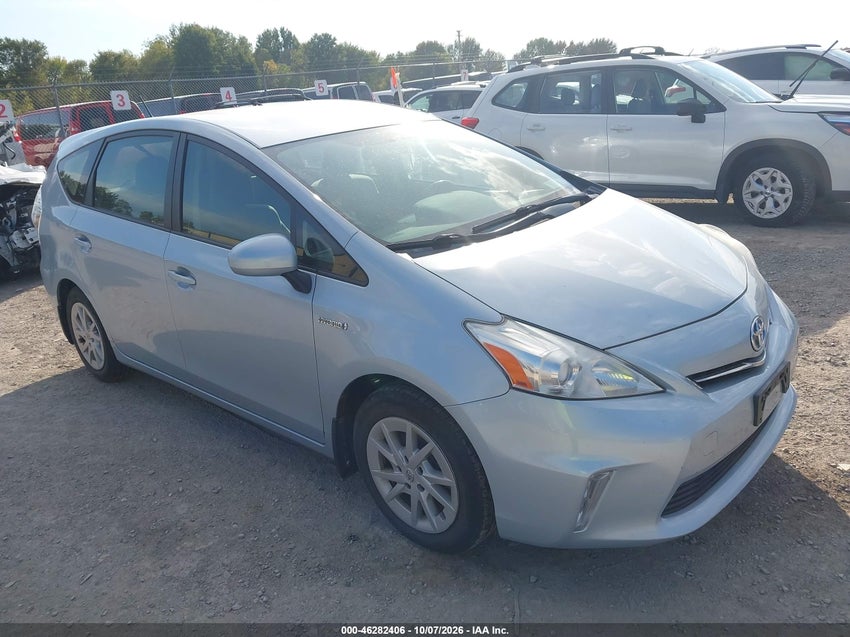 2012 TOYOTA PRIUS V THREE — снимка 1