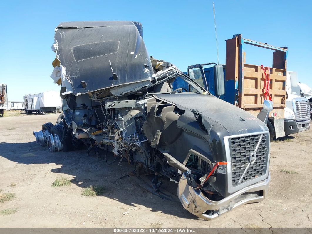 2022 VOLVO VNR Black  Diesel 4V4WC9EH9NN299376 photo #1