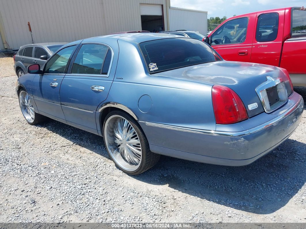 2000 LINCOLN TOWN CAR EXECUTIVE Light Blue  Gasoline 1LNHM81W4YY937287 photo #4