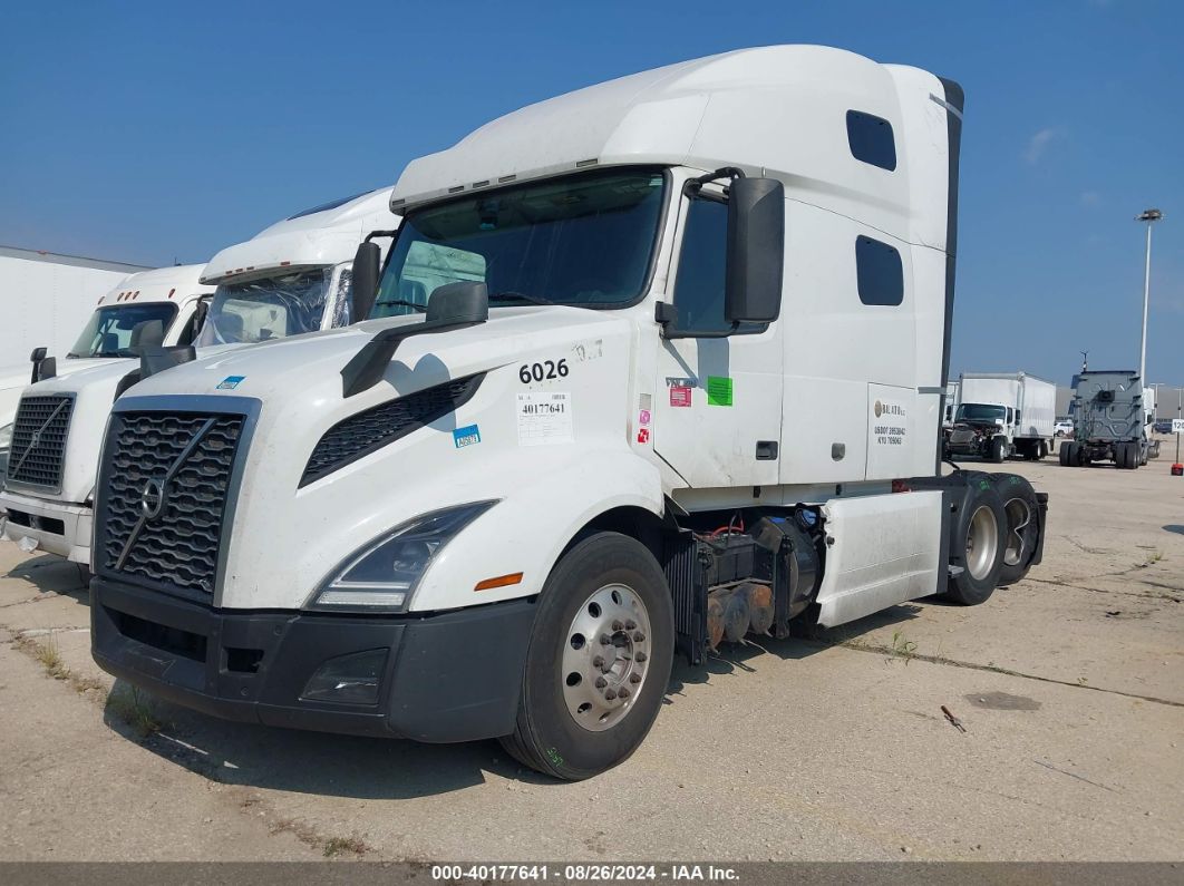 2019 VOLVO VNL White  Diesel 4V4NC9EH6KN214663 photo #3