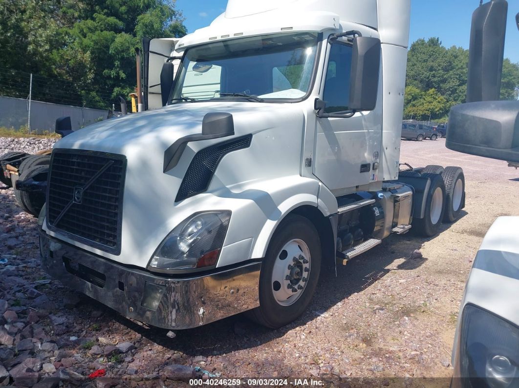 2015 VOLVO VN VNL White  Diesel 4V4NC9EG8FN924497 photo #3