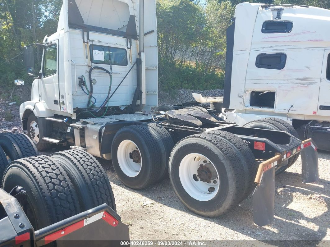 2015 VOLVO VN VNL White  Diesel 4V4NC9EG8FN924497 photo #4