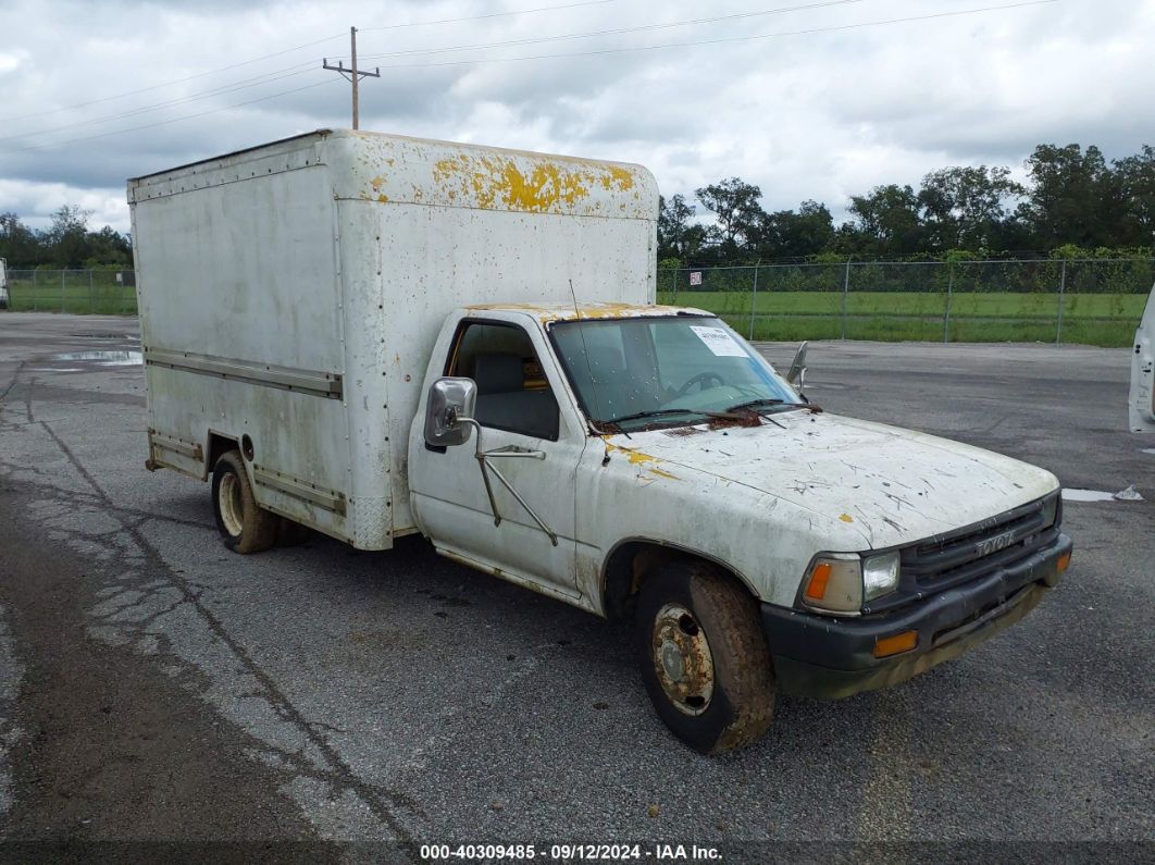 1990 TOYOTA PICKUP CAB CHASSIS SUPER LONG WB White  Gasoline JT5VN94T8L0016723 photo #1