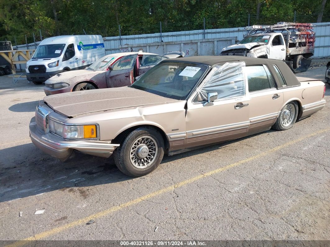 1993 LINCOLN TOWN CAR SIGNATURE/JACK NICKLAUS Beige  Gasoline 1LNLM82W3PY608099 photo #3