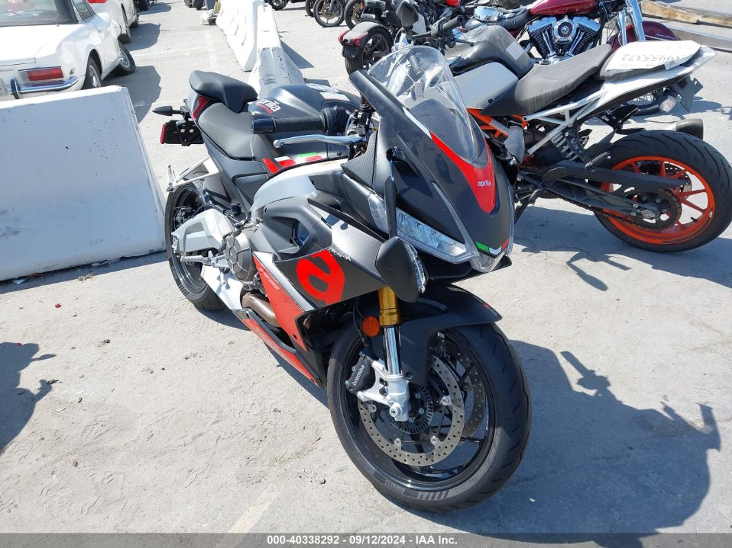 2024 APRILIA RS 660 Black  Gasoline ZD4KSUG03RS002198 photo #1