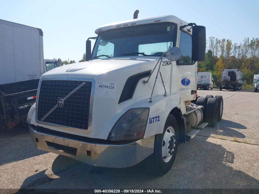 2007 VOLVO VN VNL White  Diesel 4V4NC9GG27N455793 photo #3