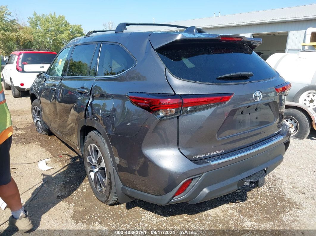 2022 TOYOTA HIGHLANDER XLE Gray  Gasoline 5TDGZRBHXNS591888 photo #4