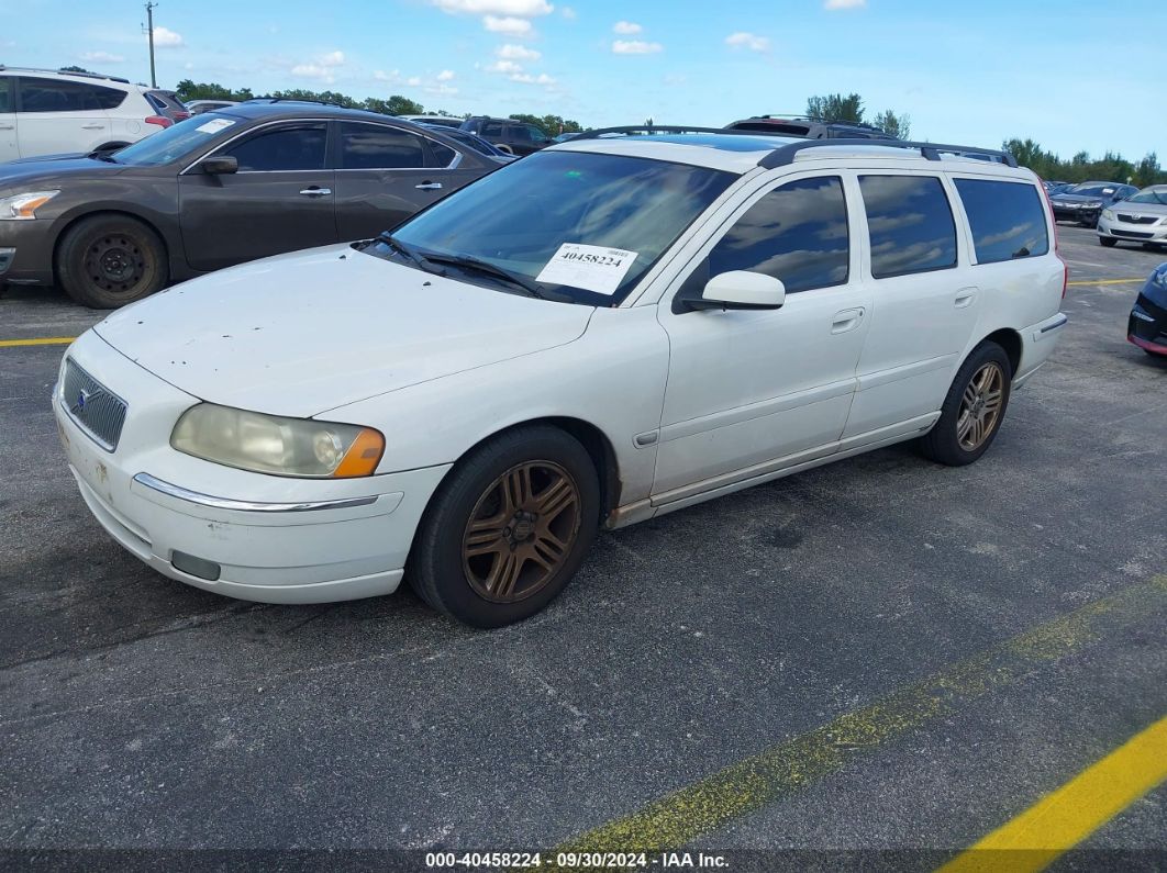 2006 VOLVO V70 2.5T White  Gasoline YV1SW592362592851 photo #3