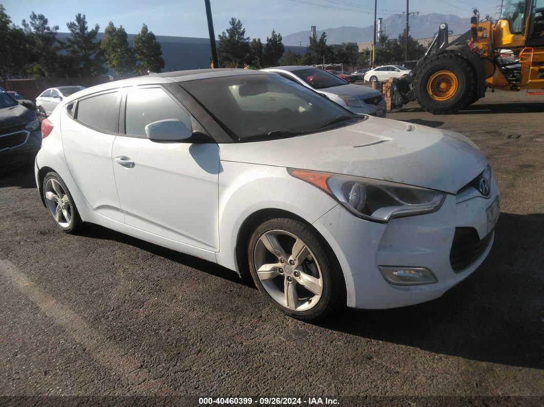 2014 HYUNDAI VELOSTER BASE W/RED White  Gasoline KMHTC6AD8EU215176 photo #1