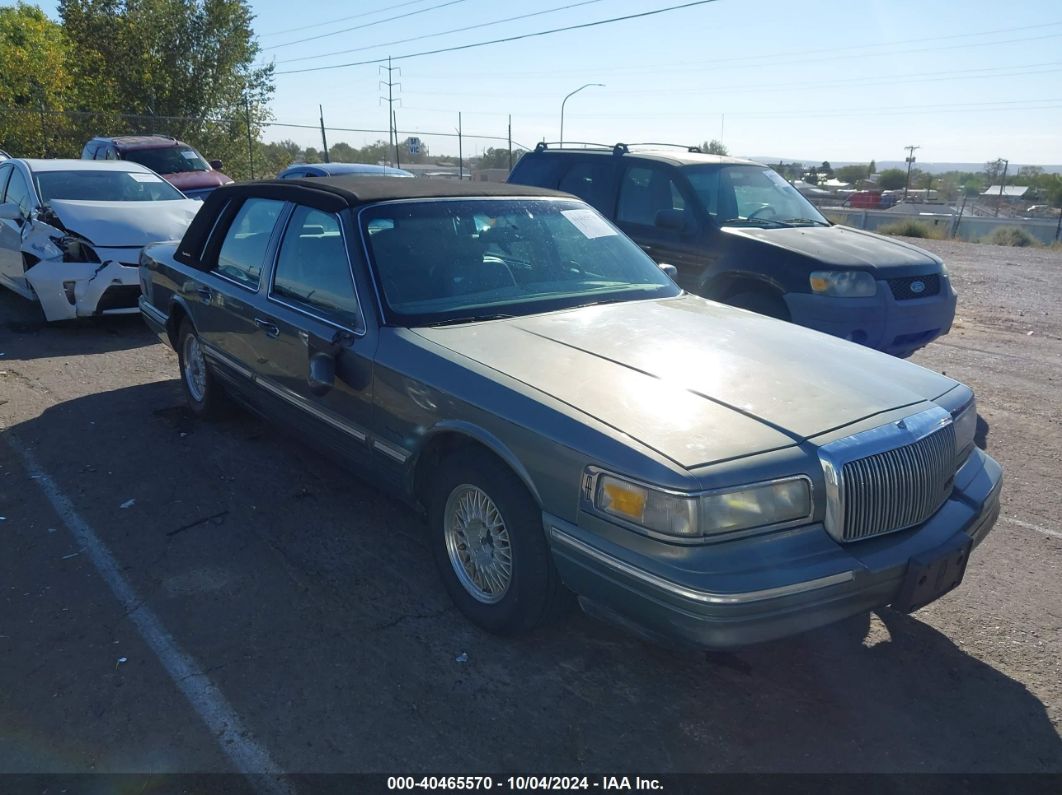 1997 LINCOLN TOWN CAR SIGNATURE Gray  Gasoline 1LNLM82W1VY704391 photo #1