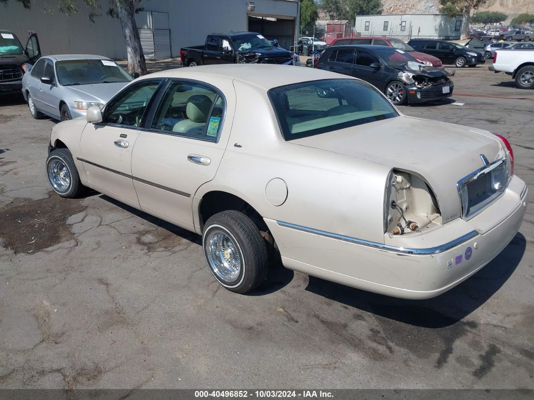 2003 LINCOLN TOWN CAR CARTIER Champagne  Gasoline 1LNHM83W53Y634525 photo #4