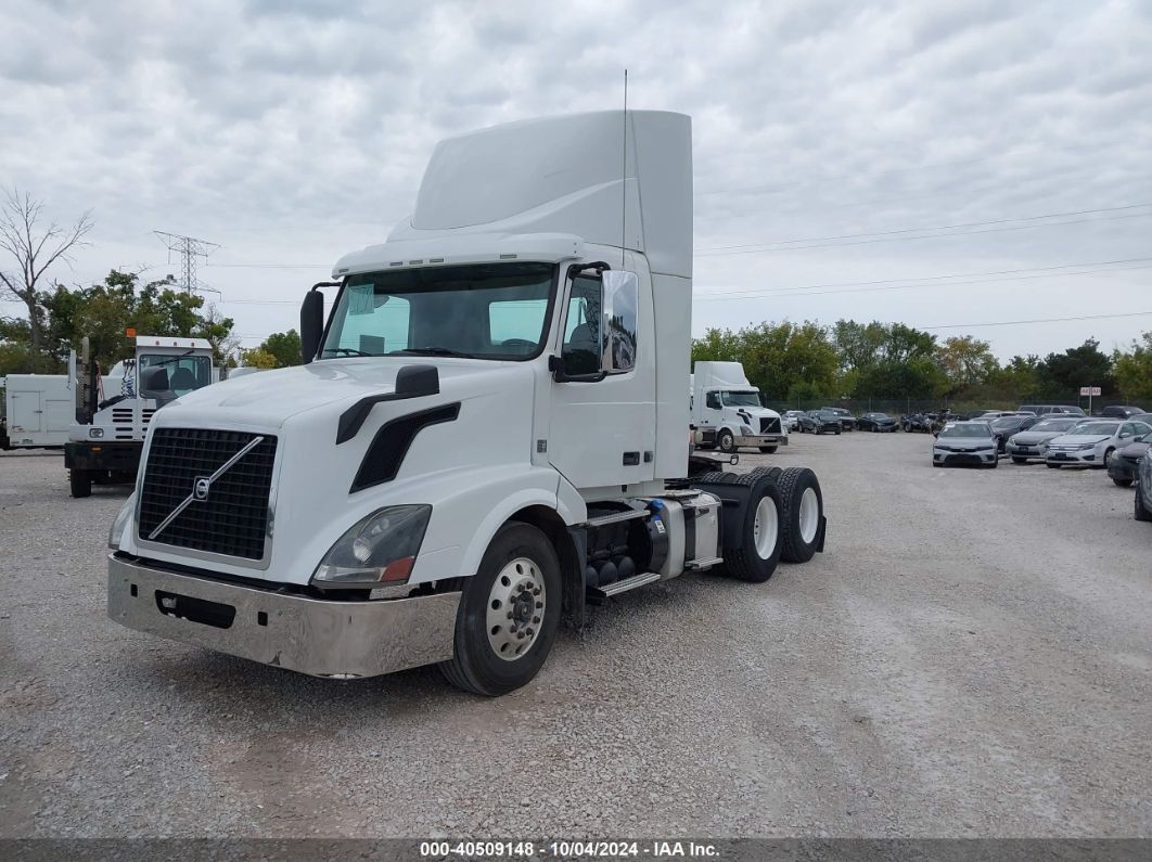 2016 VOLVO VN VNL White  Diesel 4V4NC9EGXGN957292 photo #3