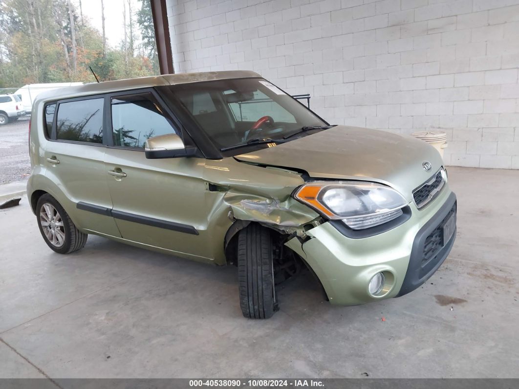 2012 KIA SOUL + Green  Gasoline KNDJT2A67C7475621 photo #1