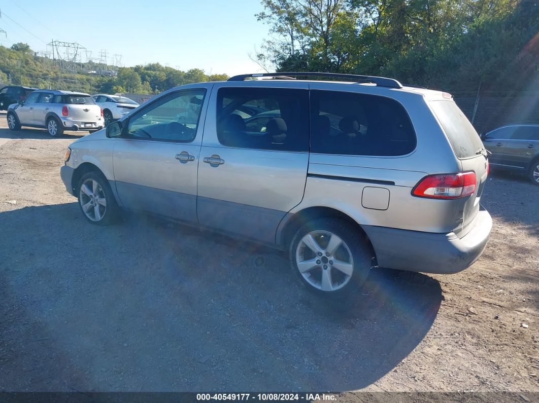 2002 TOYOTA SIENNA LE Silver  Gasoline 4T3ZF13C32U426636 photo #4